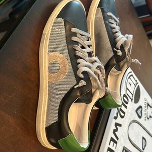 Oliver Cabell shamrock low. Size 10.  Only wore once.  wrong size, was too small